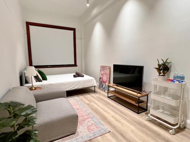 Charming Central Unit In Authentic Building 시드니 외부 사진